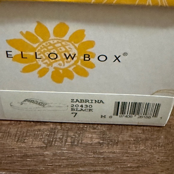 Yellow Box Black Sandals with Gold Accents New - Picture 2 of 6